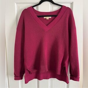 Michael Kors NWOT Berry purple pink vneck sweater